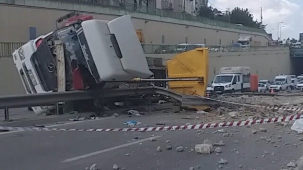Çekmeköy'de feci kaza