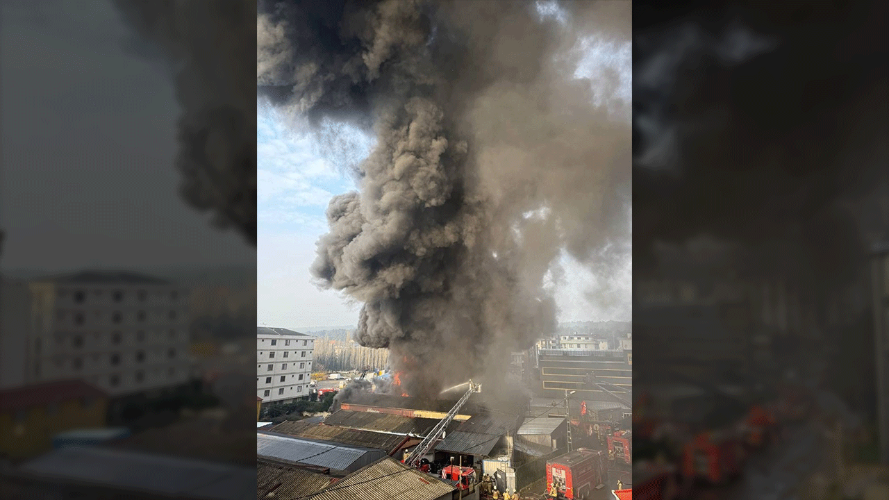 Foto - Çekmeköy’de lastik deposunda dev yangın! Alevler gökyüzünü kapladı!