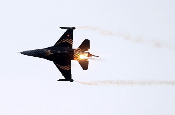 Foto - 'Çelik Kanatlar' ve SOLOTÜRK TEKNOFEST'te nefes kesti! İşte o anlar...