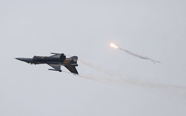 'Çelik Kanatlar' ve SOLOTÜRK TEKNOFEST'te nefes kesti! İşte o anlar...