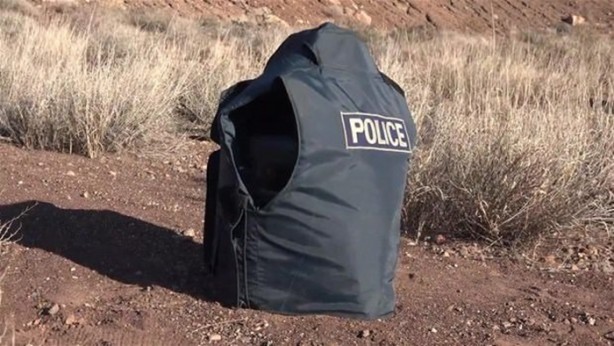 Foto - Çelik yeleğin içinde ne var, biliyor musunuz?