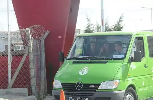 Foto - Cem Garipoğlu'nun elindeki mor lekelerin sırrı ortaya çıktı