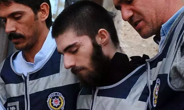 Foto - Cem Garipoğlu'nun elindeki mor lekelerin sırrı ortaya çıktı