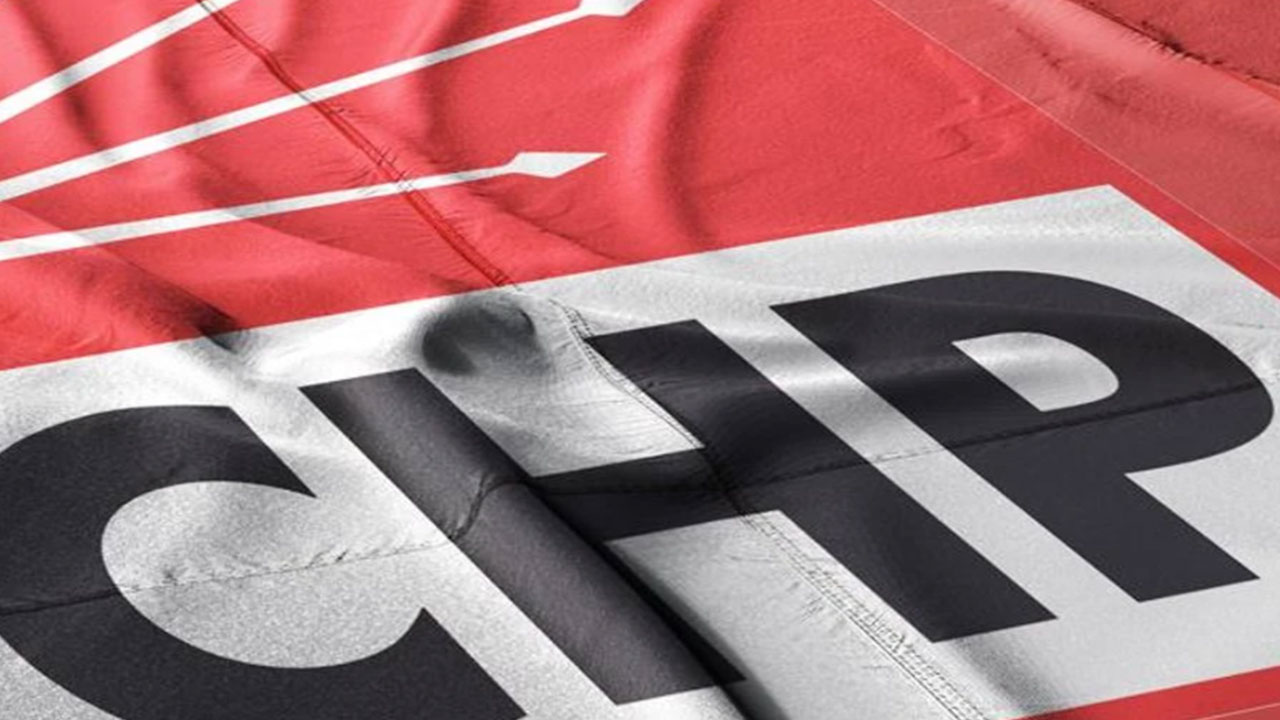 Foto - Cem Küçük az önce canlı yayında açıkladı: O belediyeye kayyım geliyor