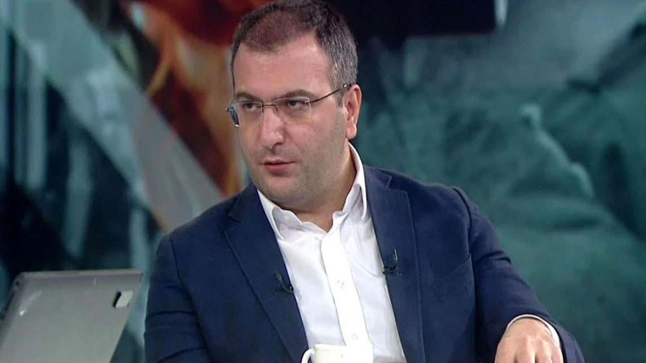 Cem Küçük 'bakın bu çok ciddi' diyerek duyurdu: O isme 8 koruma verilmiş