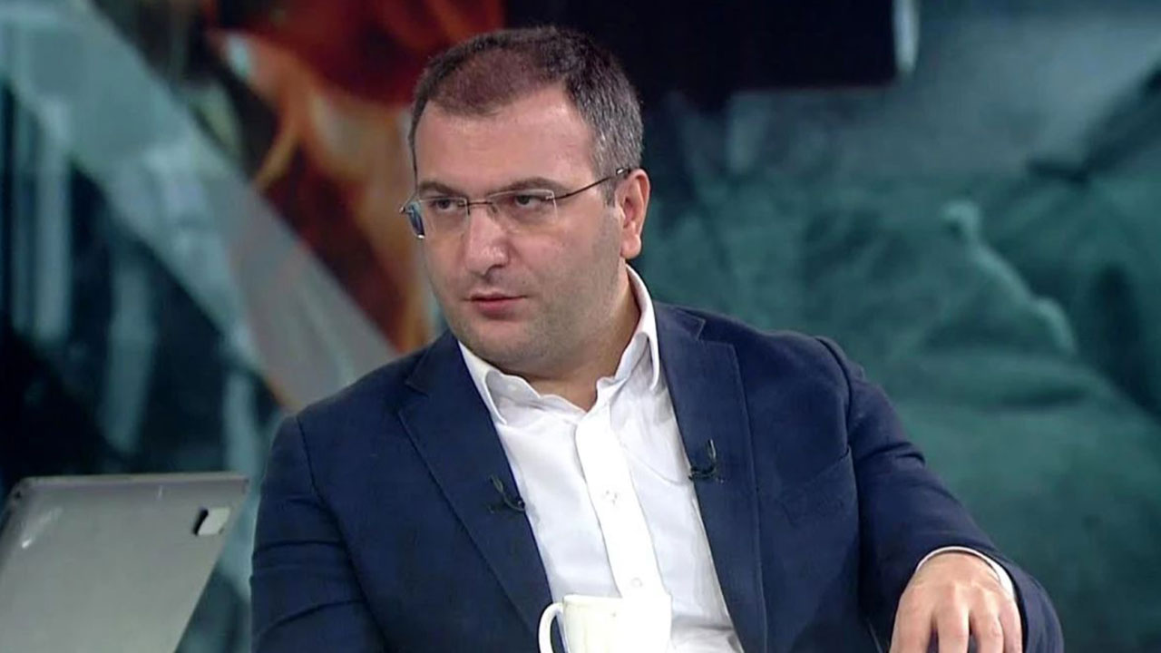 Cem Küçük 'beni ürkütüyor' diyerek her şeyi açıkladı: Durum çok kötü