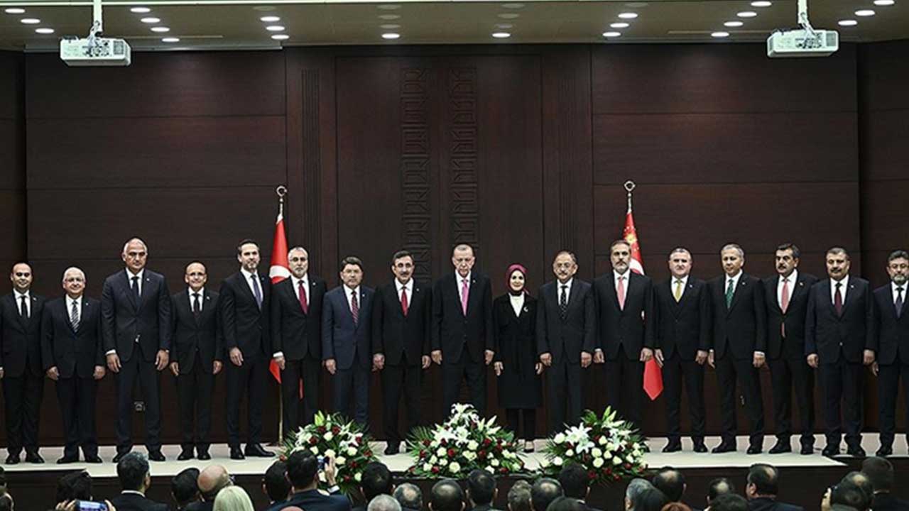 Foto - Cem Küçük, Berat Albayrak kulisini Türkiye'ye duyurdu! 'Kesin' dedi, 5 kişinin ismini verdi