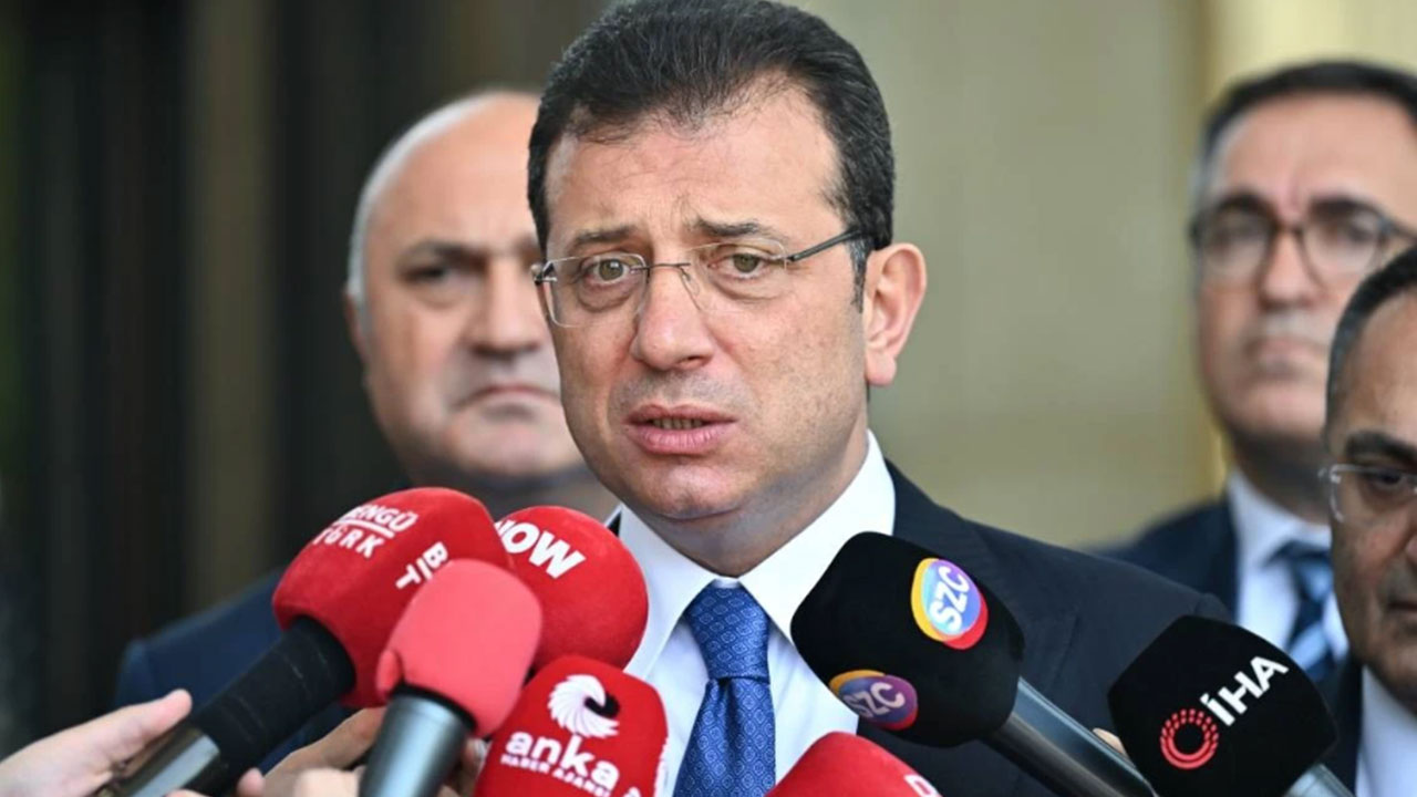 Foto - Cem Küçük canlı yayında açıkladı: İstediği kişilere ihale verdi