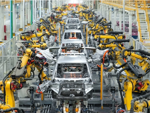 Foto - Cem Küçük canlı yayında kötü haberi duyurdu: Otomotiv devi Türkiye'ye yatırımını askıya aldı