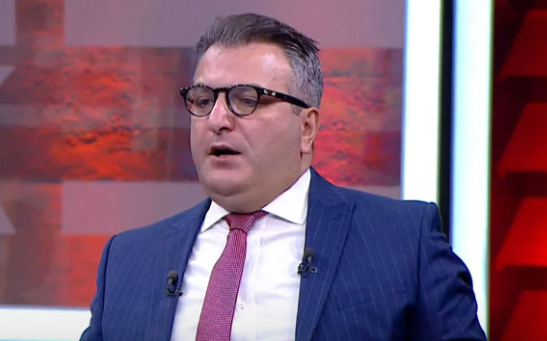 Cem Küçük çılgına döndü: Bir kere de hatalıyız deyin be ayıptır