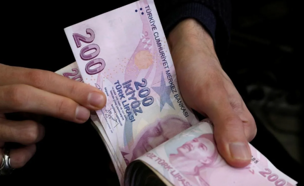 Foto - Cem Küçük 'iki kere telefonlaştık' dedi! Emekli maaşlarıyla ilgili kötü haber verildi