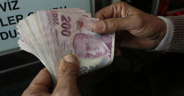 Foto - Cem Küçük 'iki kere telefonlaştık' dedi! Emekli maaşlarıyla ilgili kötü haber verildi