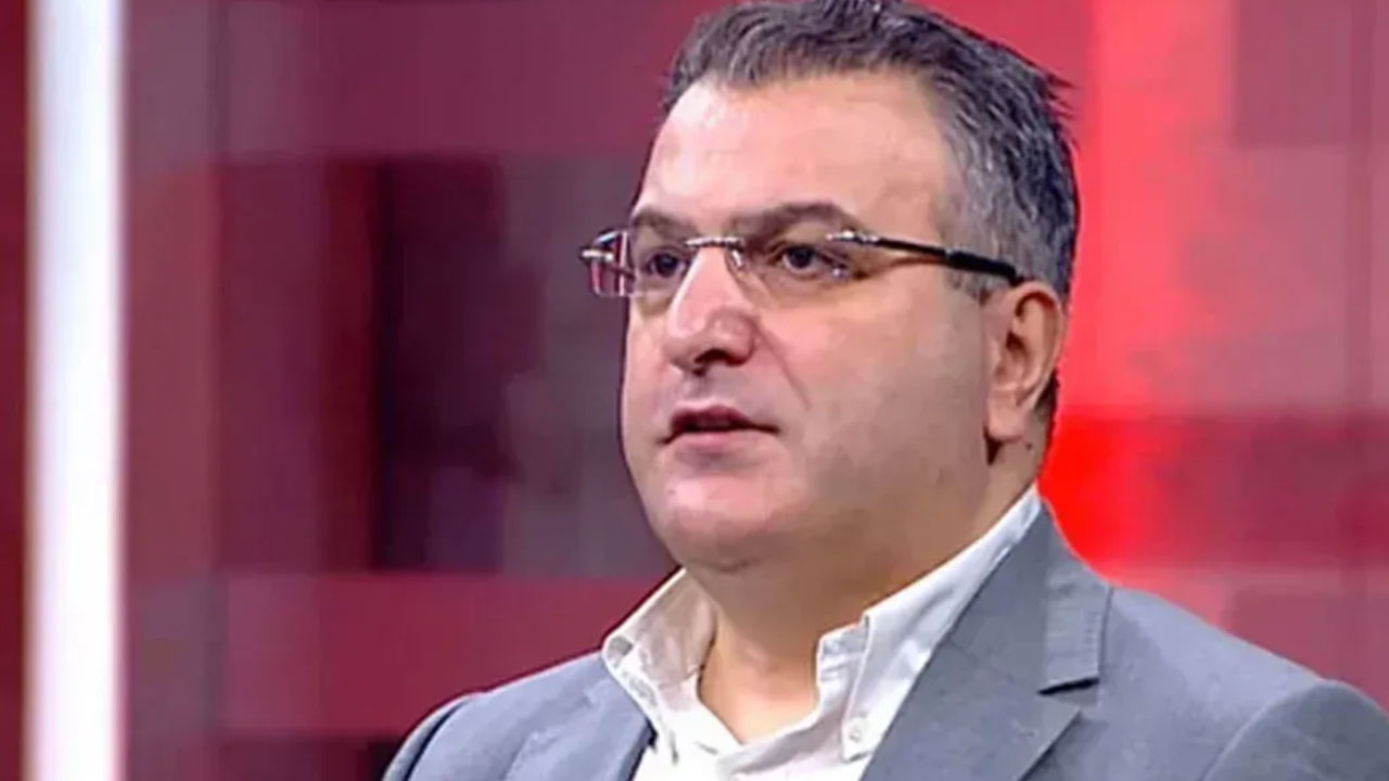 Cem Küçük kabinede yeri değişmeyecek ismin kim olduğunu açıkladı: Asla gitmez