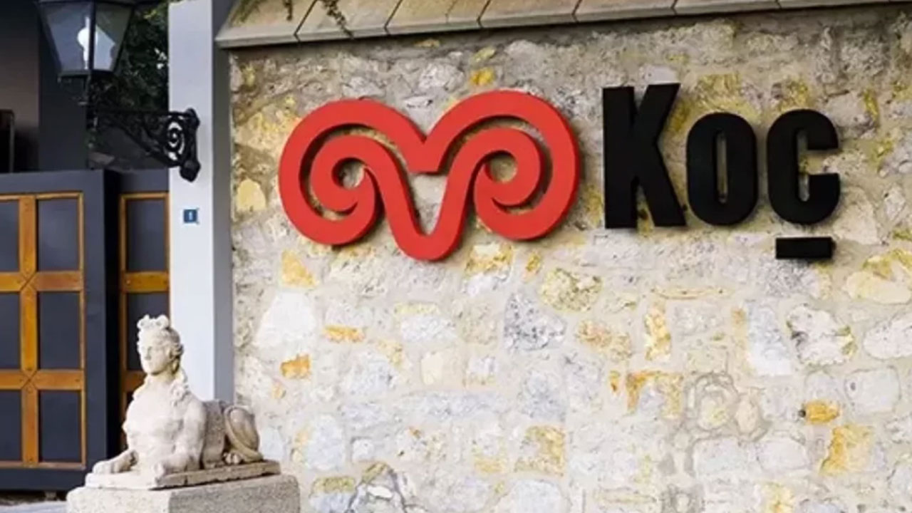 Foto - Cem Küçük Koç ailesiyle ilgili gerçeği açıkladı! 'Önümüzdeki günlerde ortaya çıkacak' diyerek duyurdu