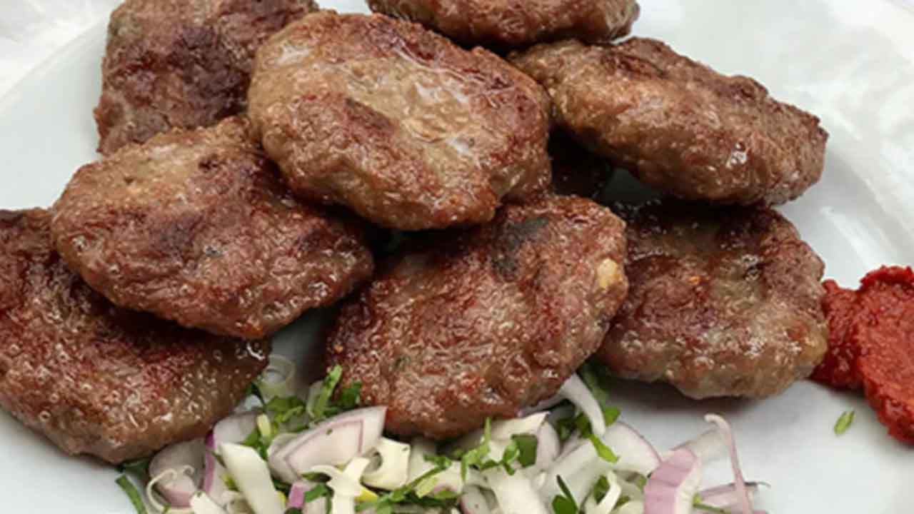 Foto - Cem Küçük Köfteci Yusuf'tan sonra patlayacak skandalı duyurdu! Eğer bu olursa Türkiye ayağa kalkar