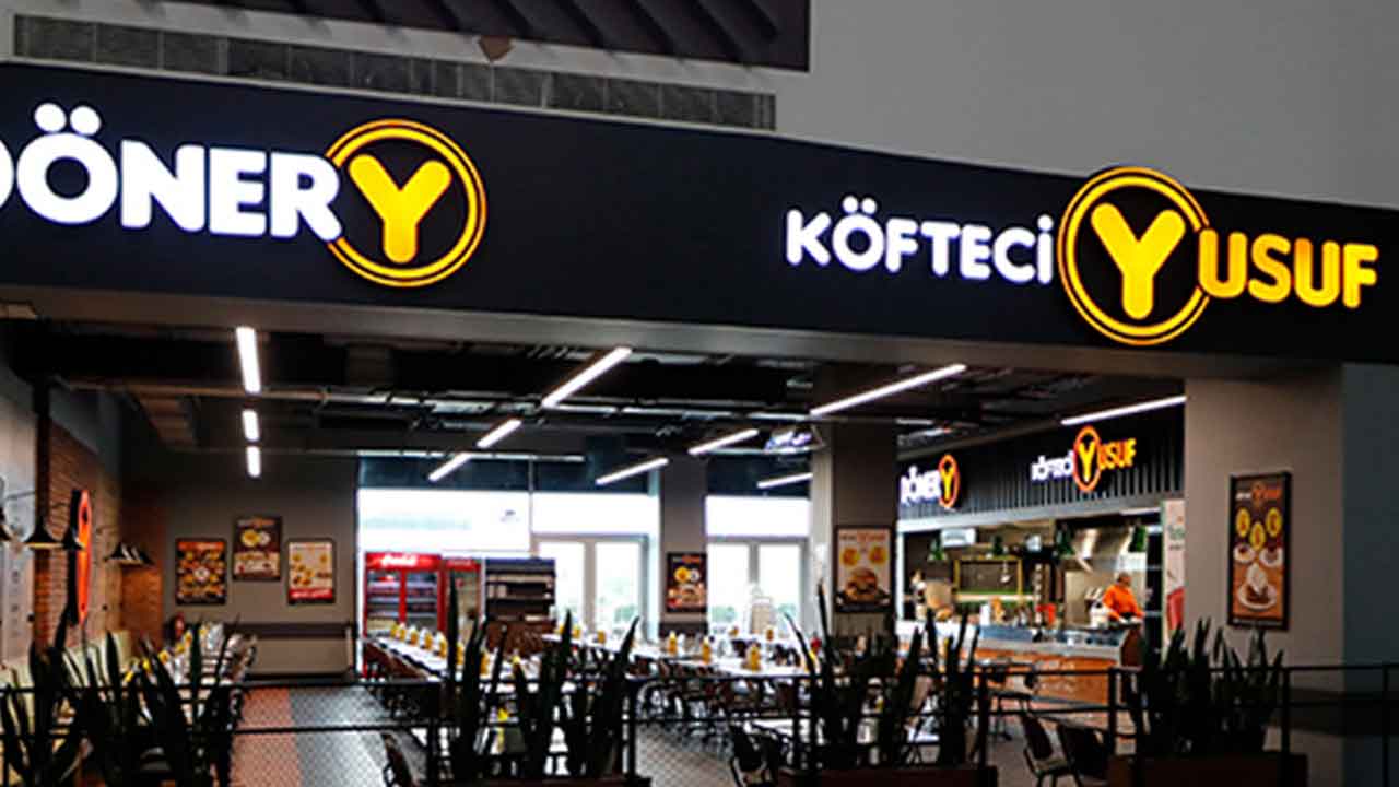 Foto - Cem Küçük Köfteci Yusuf'tan sonra patlayacak skandalı duyurdu! Eğer bu olursa Türkiye ayağa kalkar