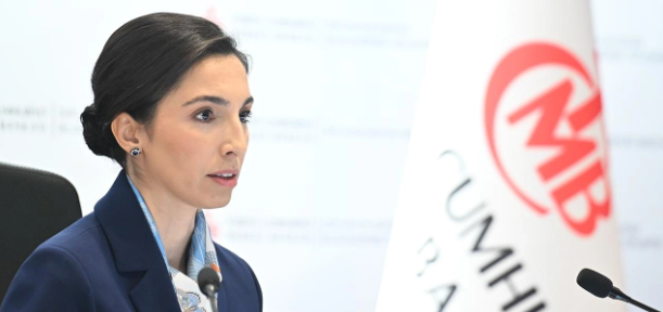 Foto - Cem Küçük Merkez Bankası Başkanı Hafize Gaye Erkan'a önce sitem etti, sonra öyle bir detay paylaştı ki! Duyan 'Vatandaşın Allah yardımcısı olsun' dedi