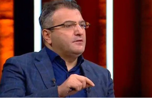 Foto - Cem Küçük, 'Onlarla görüştüm' dedi ve MHP'nin rahatsız olduğu konuyu açıkladı