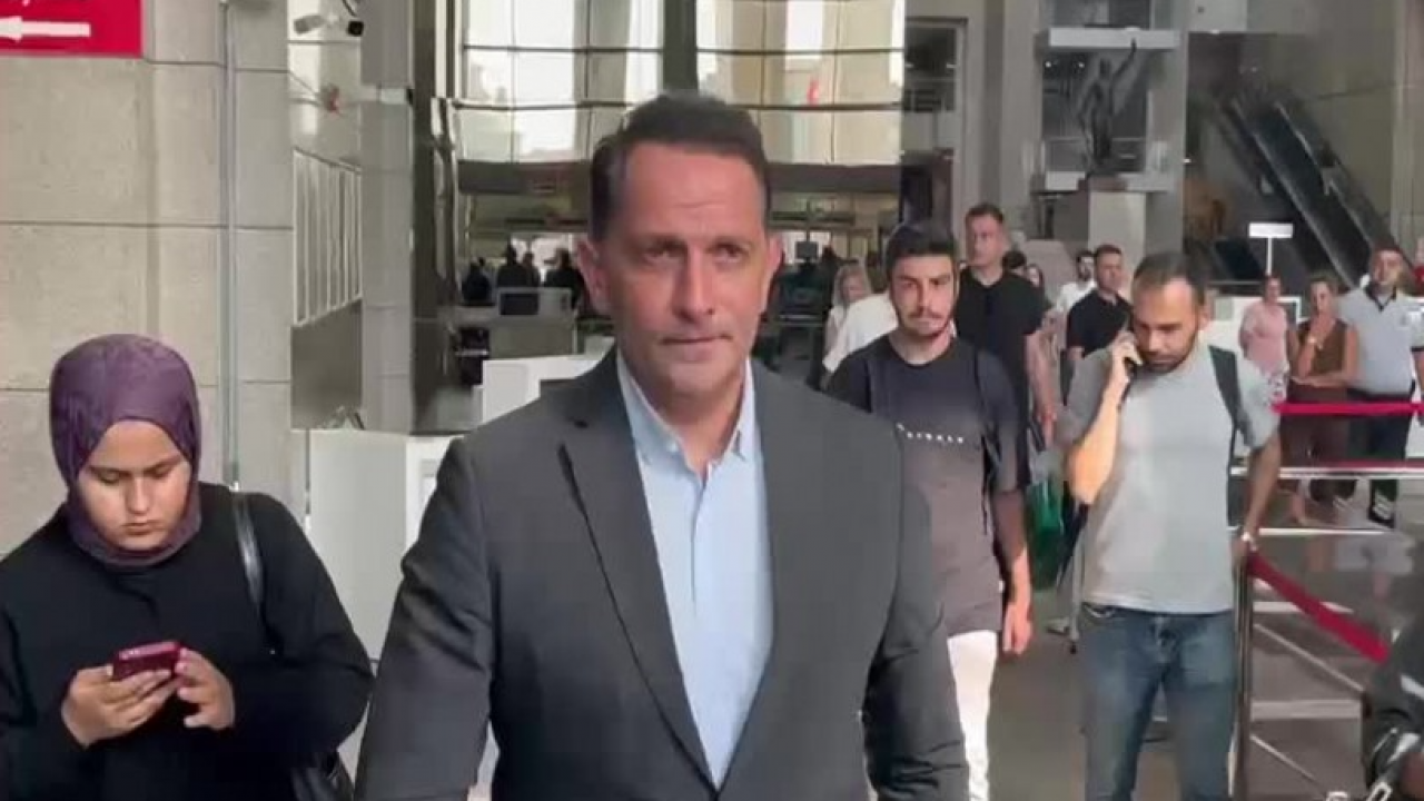 Foto - Cem Küçük, Mücahit Birinci'nin yaptığı büyük hatayı açıkladı: İstihbarat oltasına yenik düşünce...