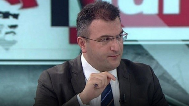 Cem Küçük, o eski AK Partiliyi çıldırtacak! Bu saatten sonra sokağa bile çıkamaz