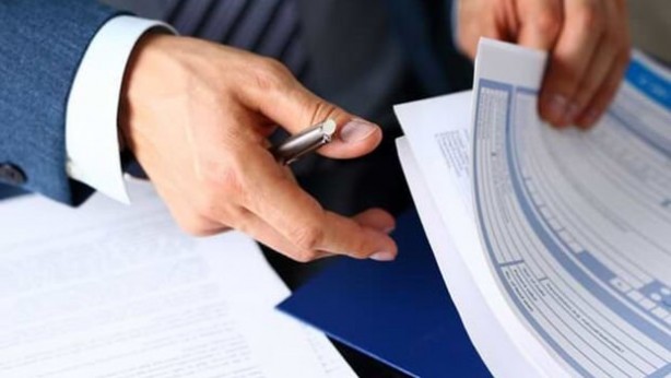 Foto - Cem Küçük canlı yayında çılgına dönerek açıkladı: İki dev şirket daha iflas etti! 450 bin insan mağdur