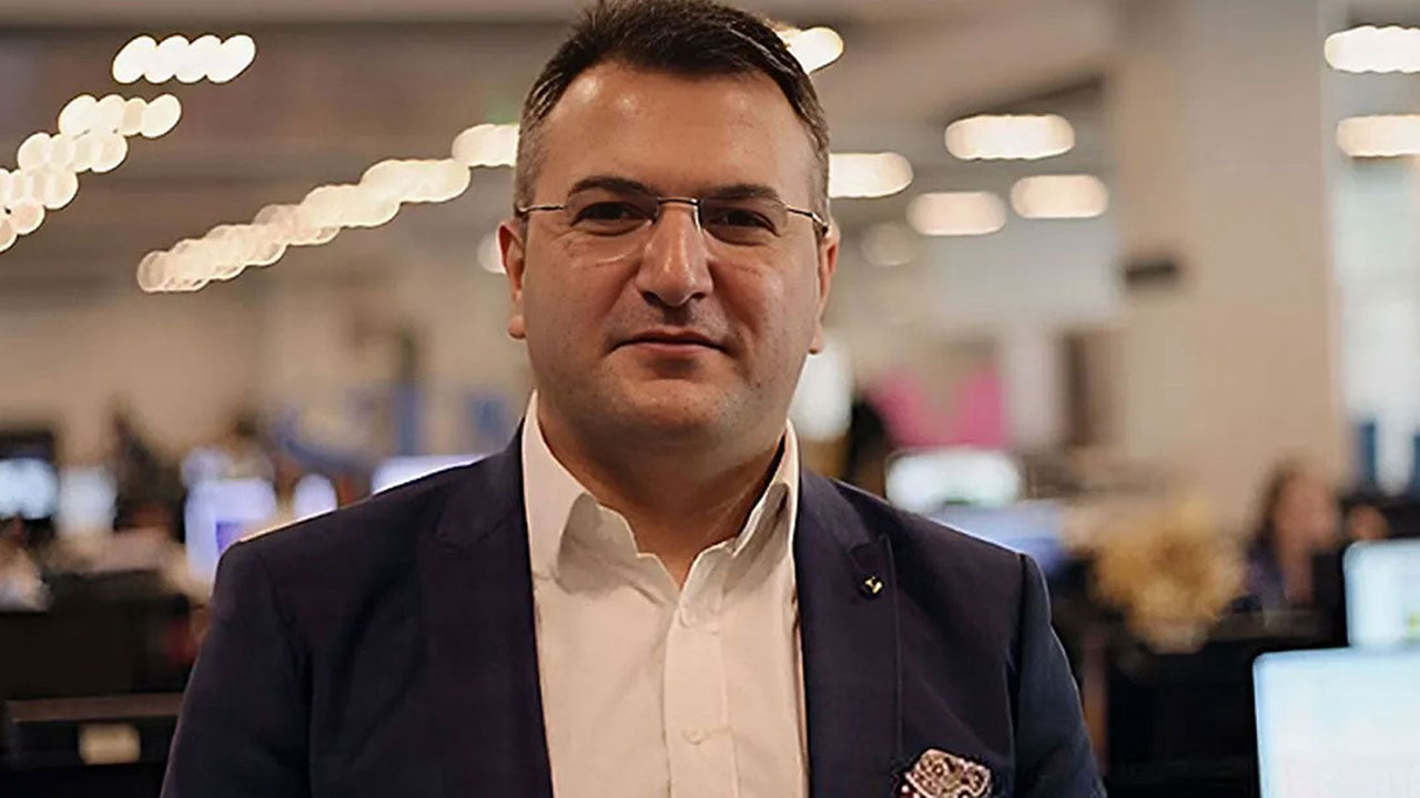 Foto - Cem Küçük şok etti! 'Kesin bilgi' dedi ve Rasim Ozan Kütahyalı'nın arkasındaki iki milletvekilini açıkladı