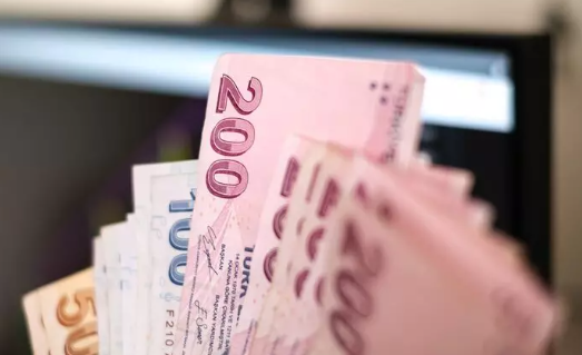 Foto - Cem Küçük son kulis bilgisini Türkiye ile paylaştı! 7.500 TL olan emekli maaşı o rakama yükselecek