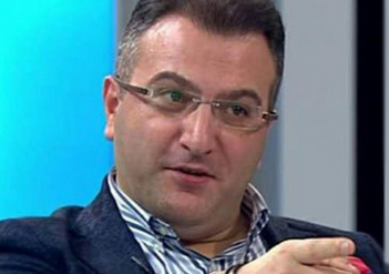 Cem Küçük son kulis bilgisini Türkiye ile paylaştı! İşte İstanbul Adaylığı için öne çıkan iki isim...