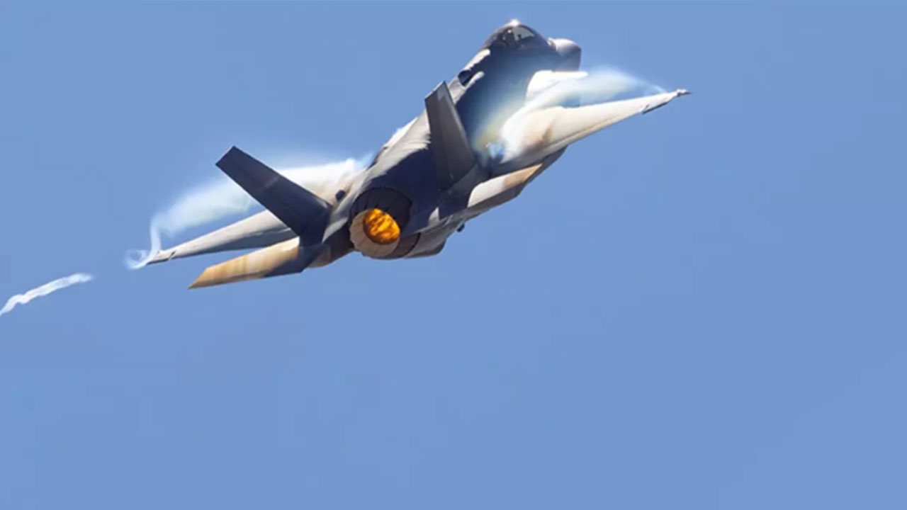 Foto - Cem Küçük Türkiye'nin savunma alanındaki en büyük dezavantajını açıkladı: Kabul edelim bizden iyiler