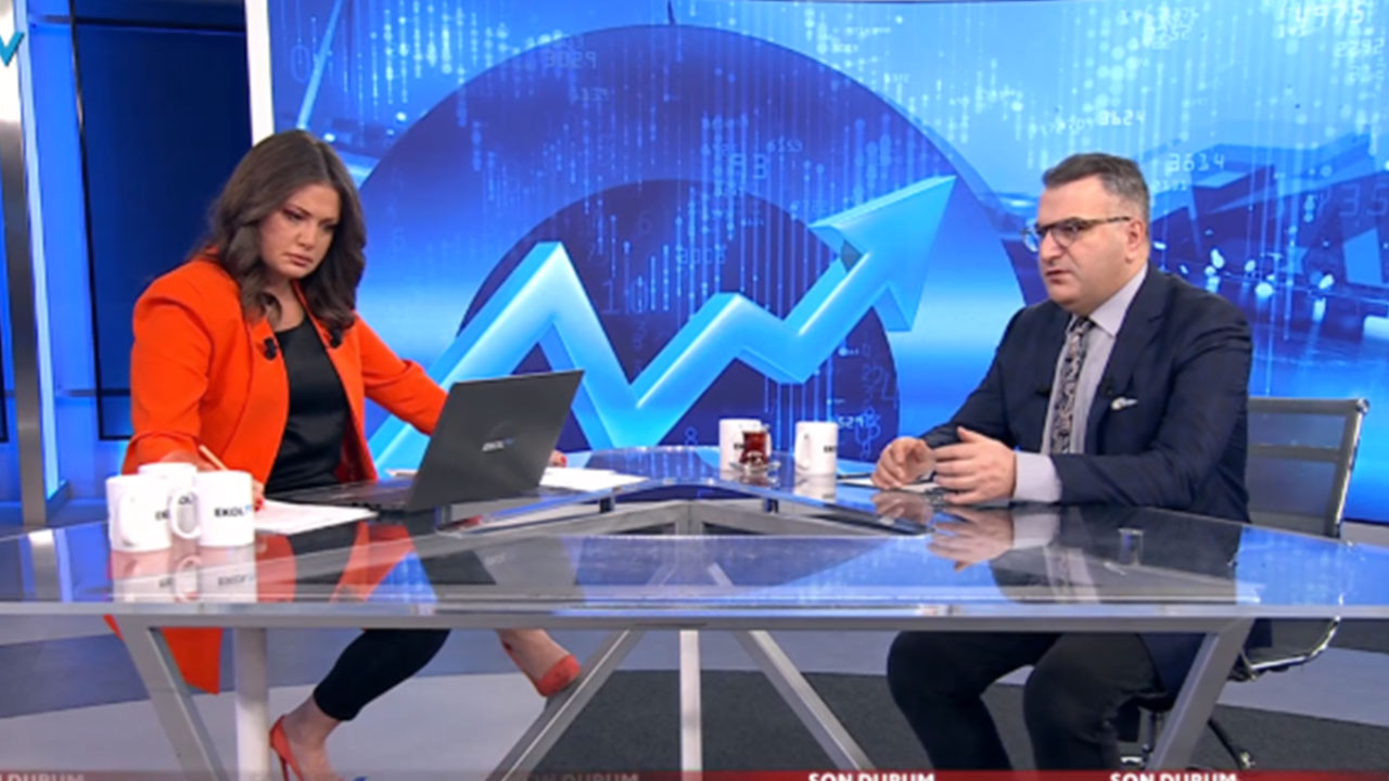 Foto - Cem Küçük yerden yere vurdu: Birinci gündem bu olmuyorsa kendilerini eleştirmeliler