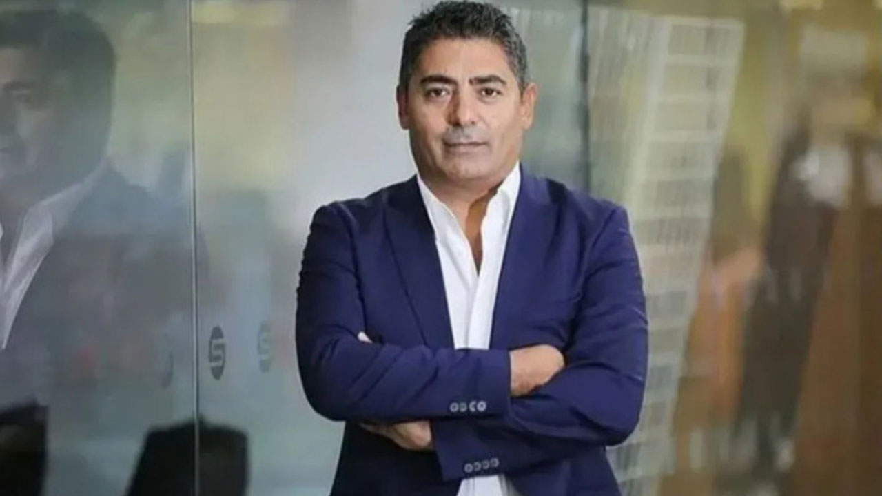 Foto - Cem Küçük yolda olan büyük operayonu duyurdu: İşte şimdi ortalık karışacak