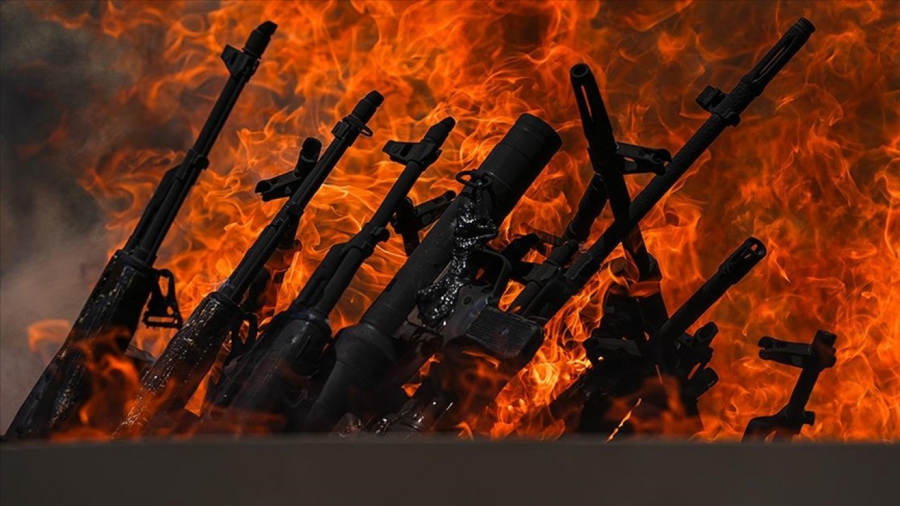 Foto - Cem Küçük'ten beklenmedik çıkış: Halk hükümete 'buna ne gerek vardı' diyor