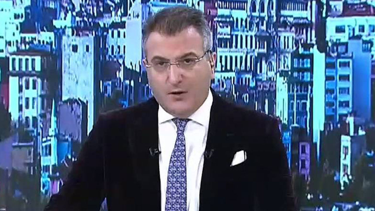 Cem Küçük'ten canlı yayında gündemi sarsacak çıkış: O ismin hesabına 1 milyon lira gönderildi