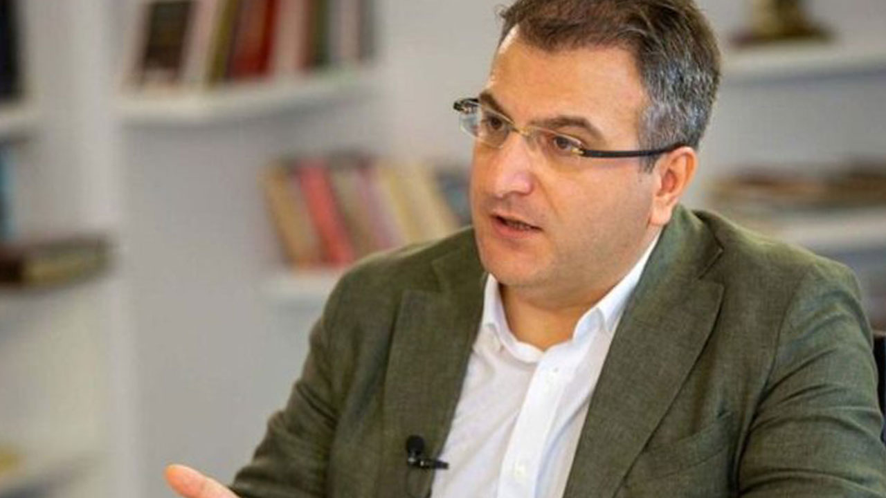 Foto - Cem Küçük'ten çok konuşulacak çıkış: Bu bir cunta girişimidir