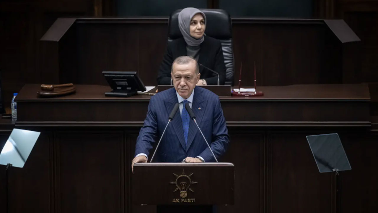 Foto - Cem Küçük'ten gündemi sarsan çıkış: Erdoğan o isimleri tasfiye edecek