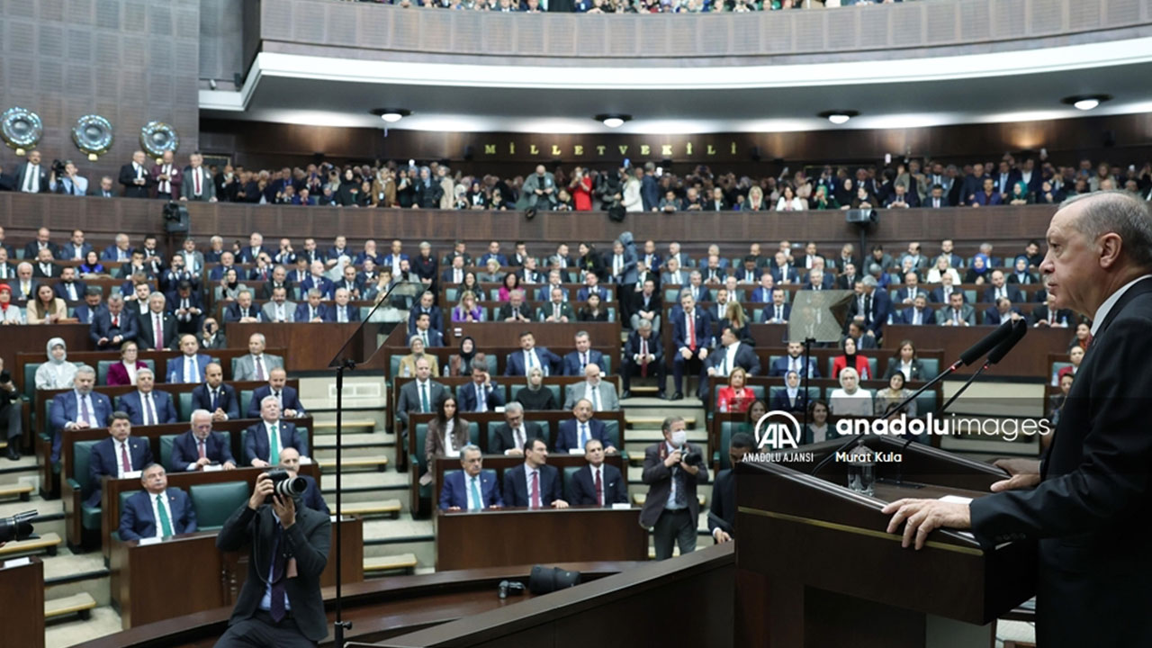Foto - Cem Küçük'ten gündemi sarsan çıkış: Erdoğan o isimleri tasfiye edecek