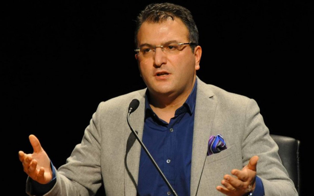 Foto - Cem Küçük'ten korkutan uyarı! Sadece saatler kaldı, 1 lira dahi borcunuz varsa hemen kapatın