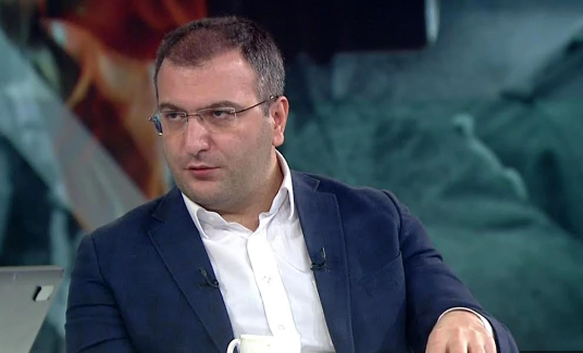 Foto - Cem Küçük'ten milyonlarca emekliye müjde! Canlı yayında duyurdu