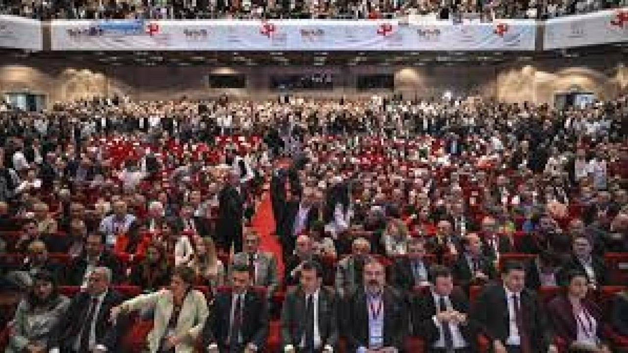 Foto - Cem Küçük'ten olay kulis: Top Ankara’ya atılmış, Kararı Ankara versin diye bekleniyor