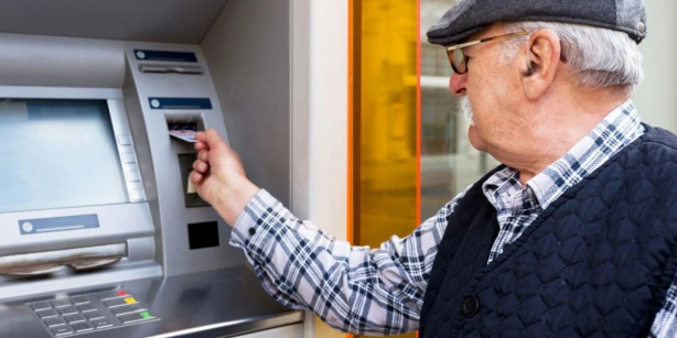 Foto - Cem Küçük'ün programında emeklilere müjdeyi verdi! Açık açık tarihi de açıkladı