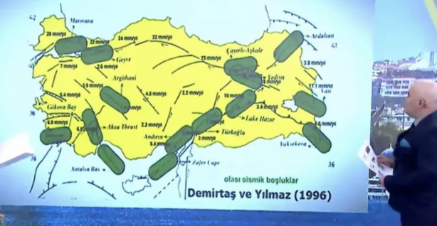Foto - Cem Küçük’ün programında müthiş itiraf: Deprem uzmanı açıkça uyardı! İstanbul depreminde 2 ilçe denize kayacak! Herkesi şaşırtacak açıklama: