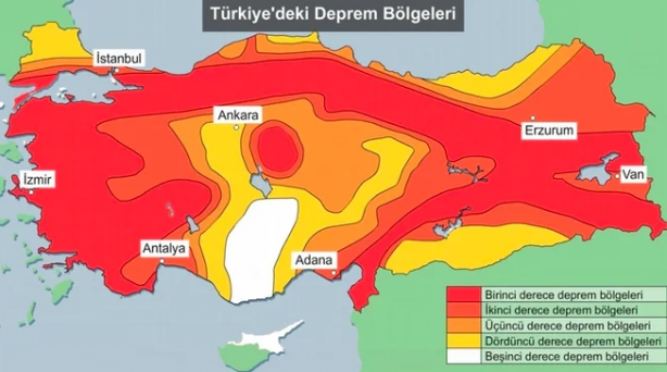 Foto - Cem Küçük’ün programında müthiş itiraf: Deprem uzmanı açıkça uyardı! İstanbul depreminde 2 ilçe denize kayacak! Herkesi şaşırtacak açıklama: