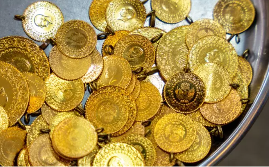 Foto - Cem Küçük'ün programında emekliler için 15 bin lira sözleri