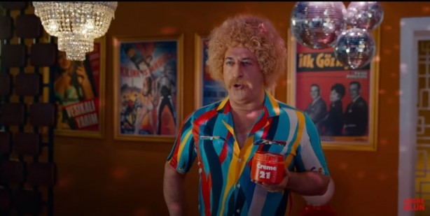 Foto - Cem Yılmaz’ın ahlaksız karakteri Netflix’e kapak attı! Tencere yuvarlandı kapağını buldu