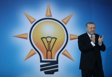 Foto - Cemil Çiçek'ten AK Parti'ye kritik uyarı: Partide bunun yapılması şart, eğer yapılmayacaksa...
