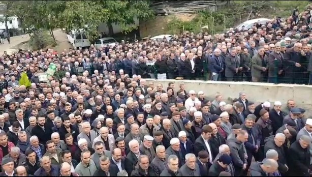 Foto - Cenaze dönüşü kazada ölen 3 kişi toprağa verildi