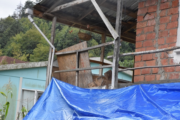 Foto - Cenaze evinde balkon çöktü: Çok sayıda yaralı var