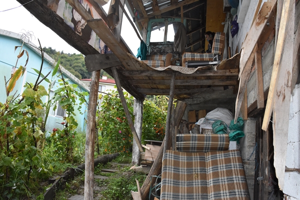 Foto - Cenaze evinde balkon çöktü: Çok sayıda yaralı var