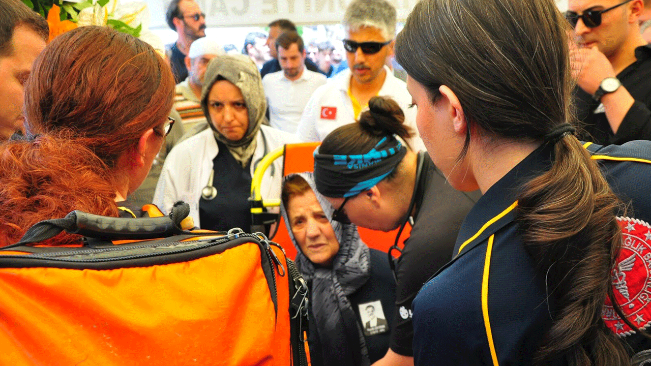Foto - Cenaze töreninden görüntüler! Ferdi Zeyrek toprağa verildi