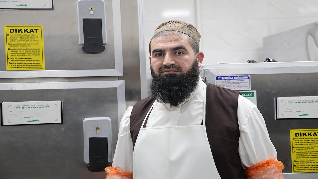 Foto - Cenazeleri yıkarken yüzlerine bakmıyorlar… Gassal çok ilginç nedenini anlattı!